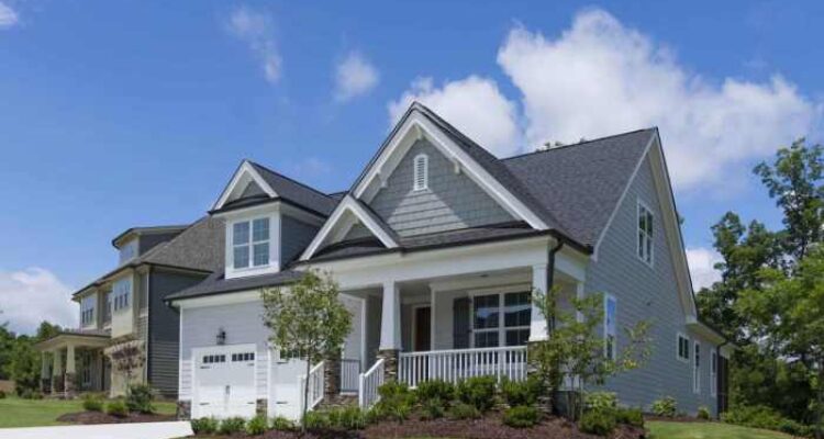 The 10 Best Roofing And Siding Contractors Near Me (2025)